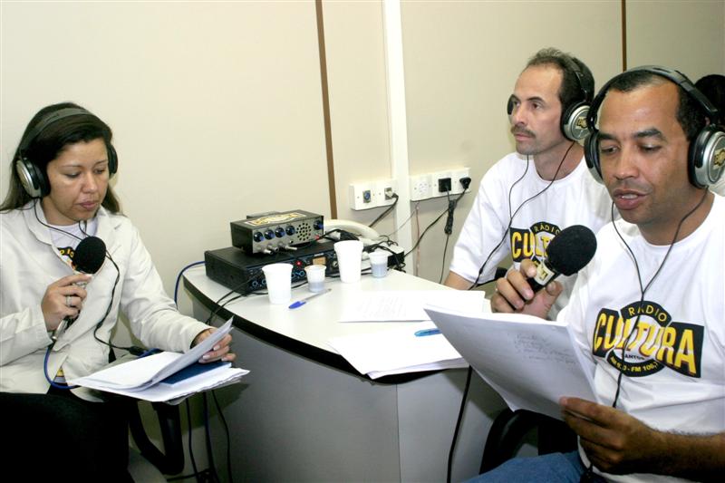 Rádio Cultura retransmite sessões legislativas