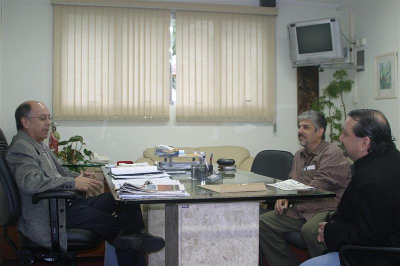 Presidente Gilson Salgado recebe membros do Sindicato